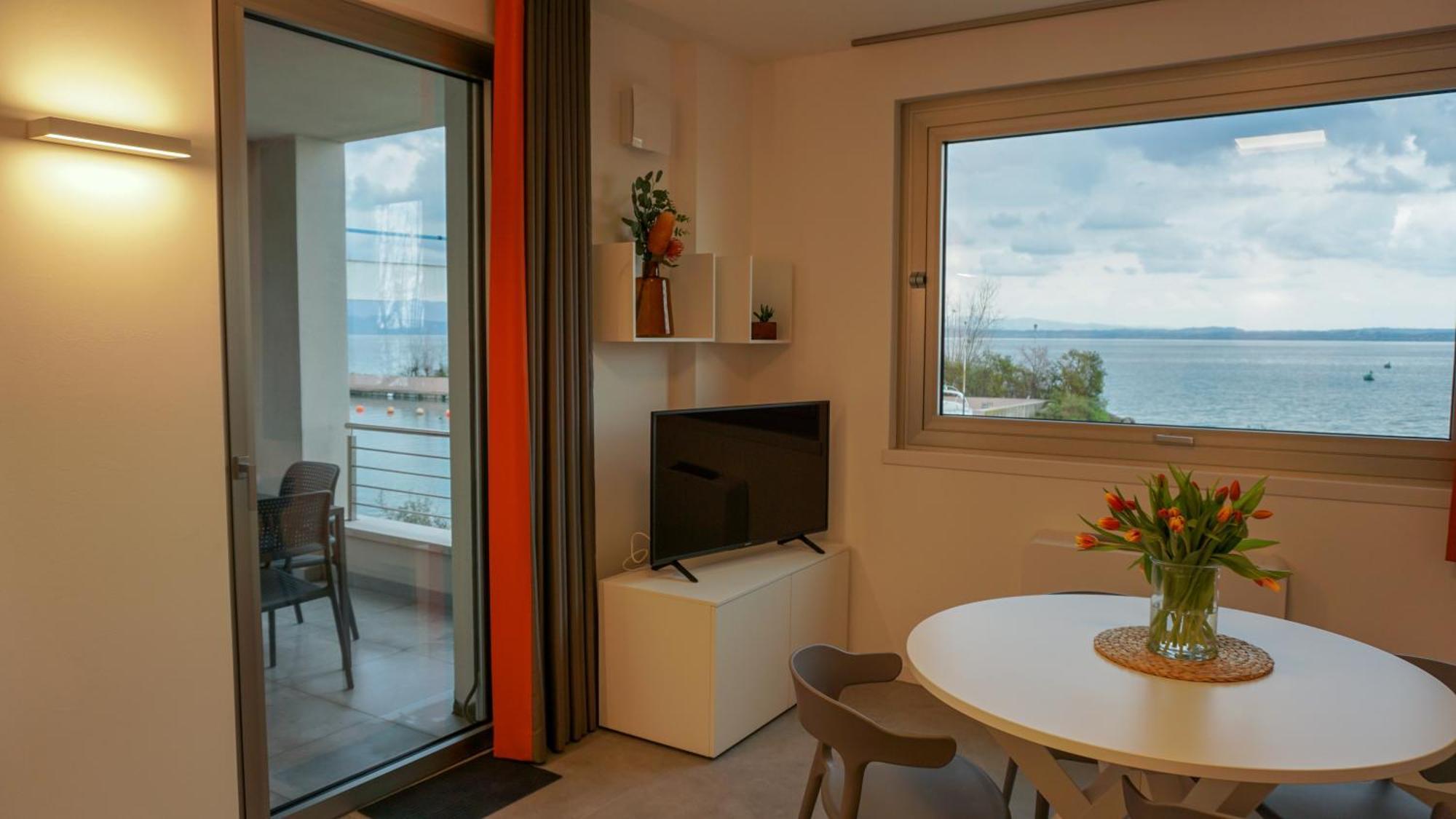 Sirmio Apartments - Darsena Stay Sirmione Exteriér fotografie