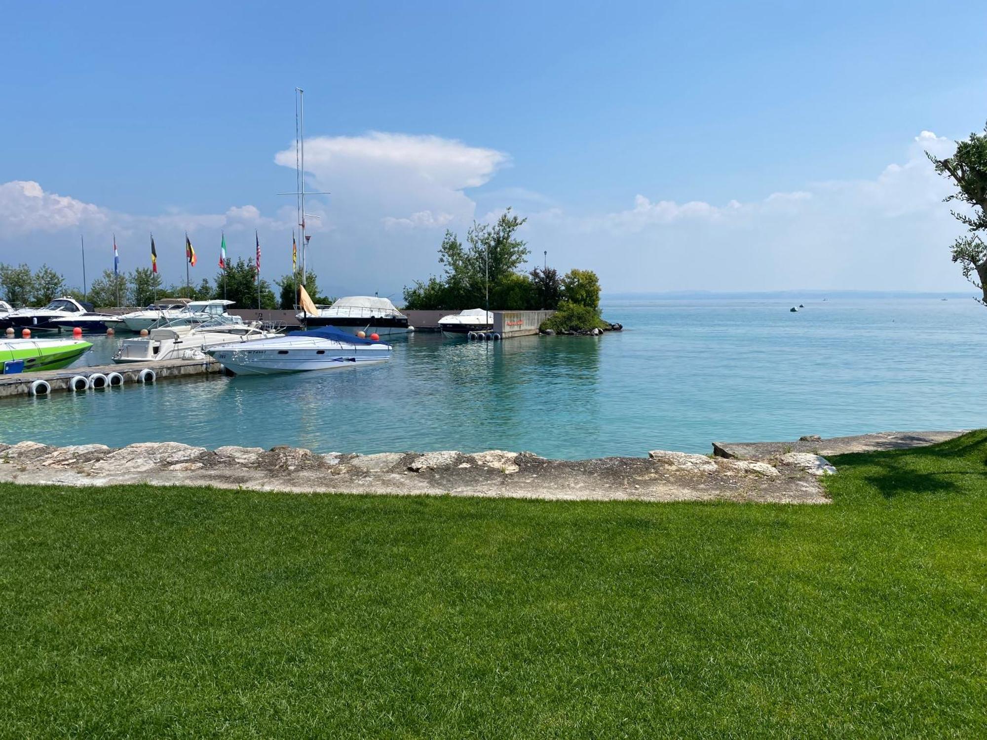 Sirmio Apartments - Darsena Stay Sirmione Exteriér fotografie