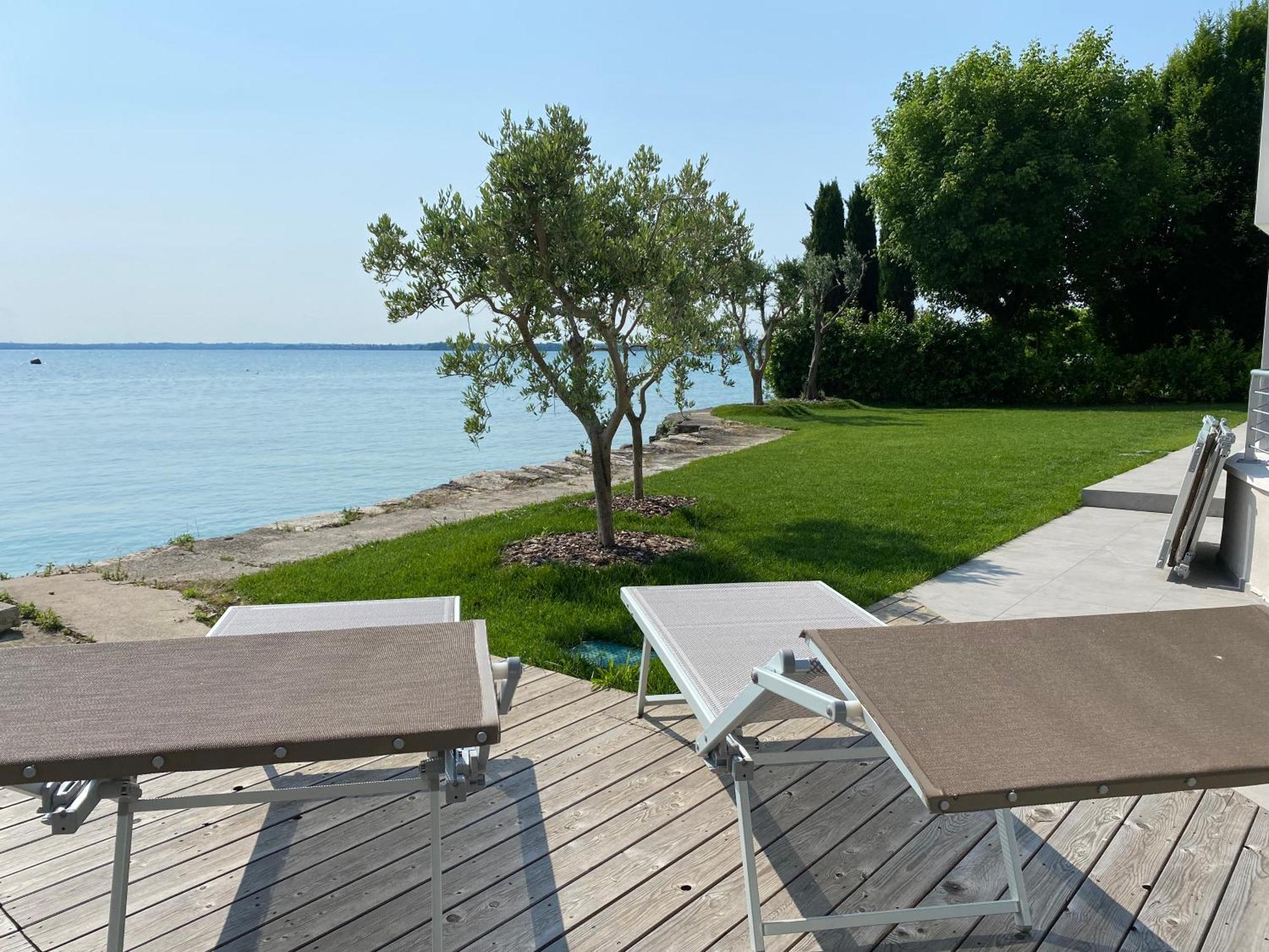 Sirmio Apartments - Darsena Stay Sirmione Exteriér fotografie