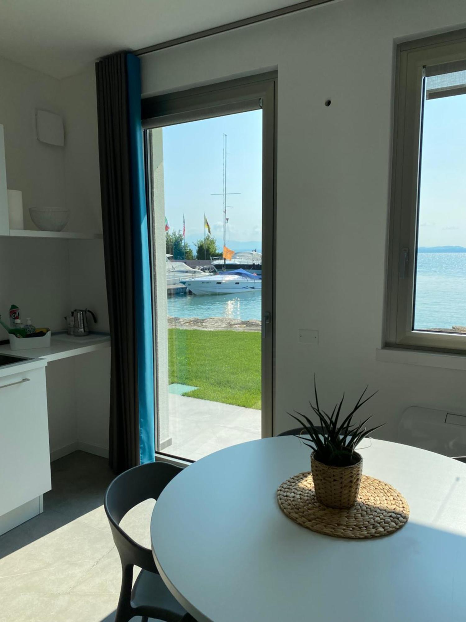 Sirmio Apartments - Darsena Stay Sirmione Exteriér fotografie