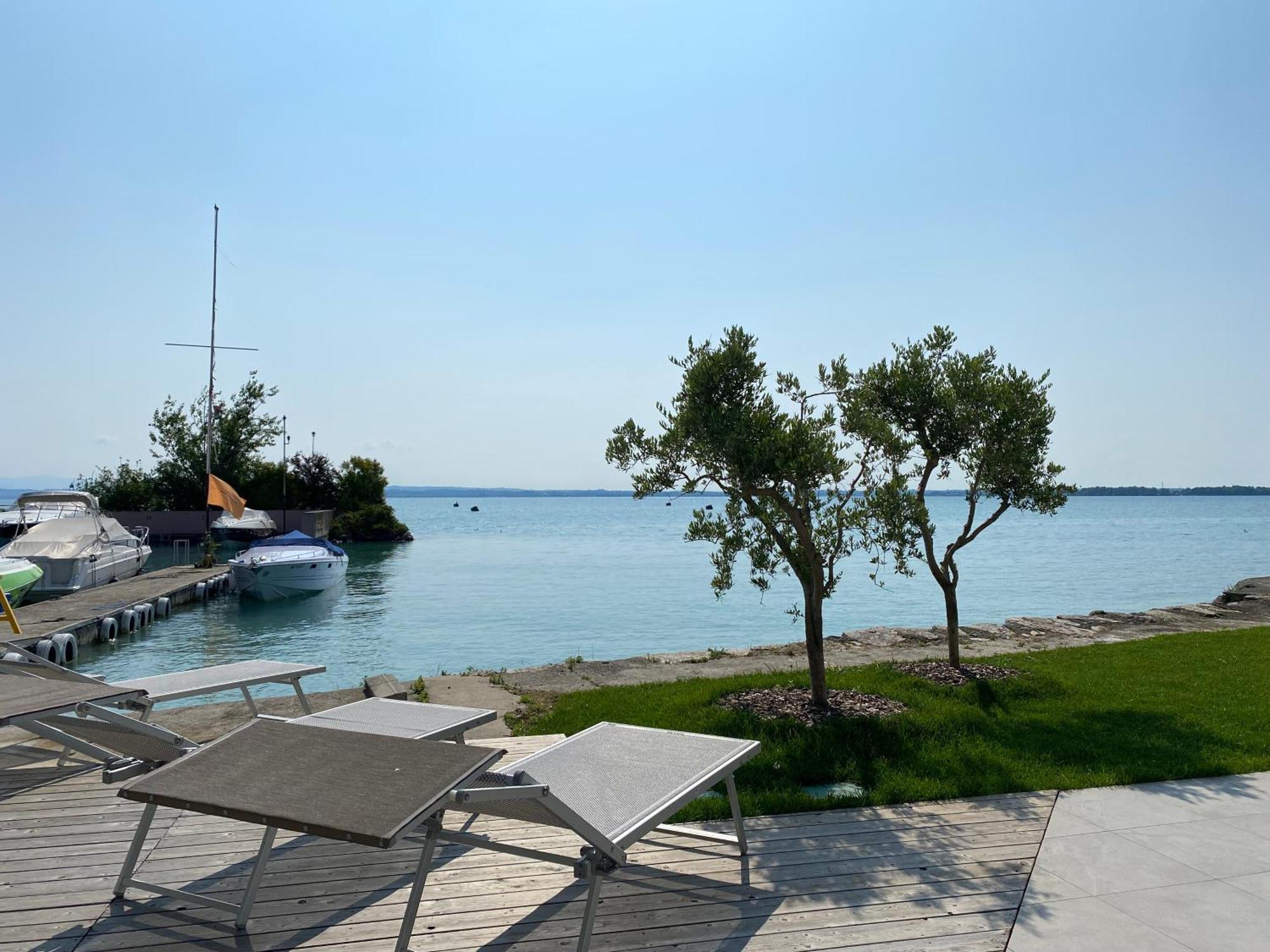 Sirmio Apartments - Darsena Stay Sirmione Exteriér fotografie