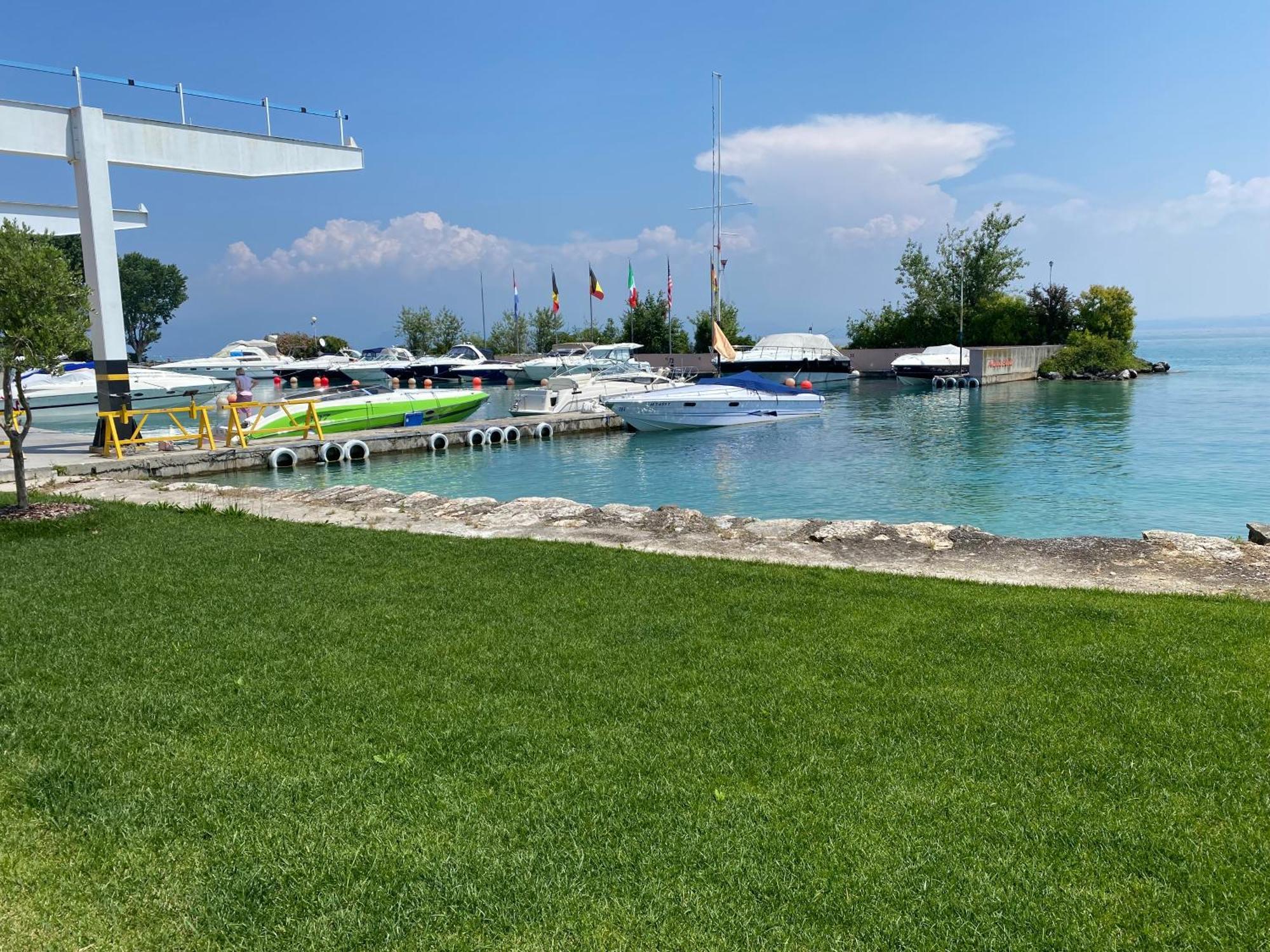 Sirmio Apartments - Darsena Stay Sirmione Exteriér fotografie