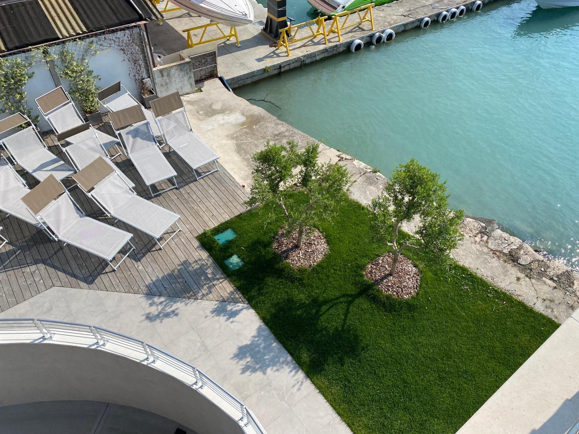 Sirmio Apartments - Darsena Stay Sirmione Exteriér fotografie