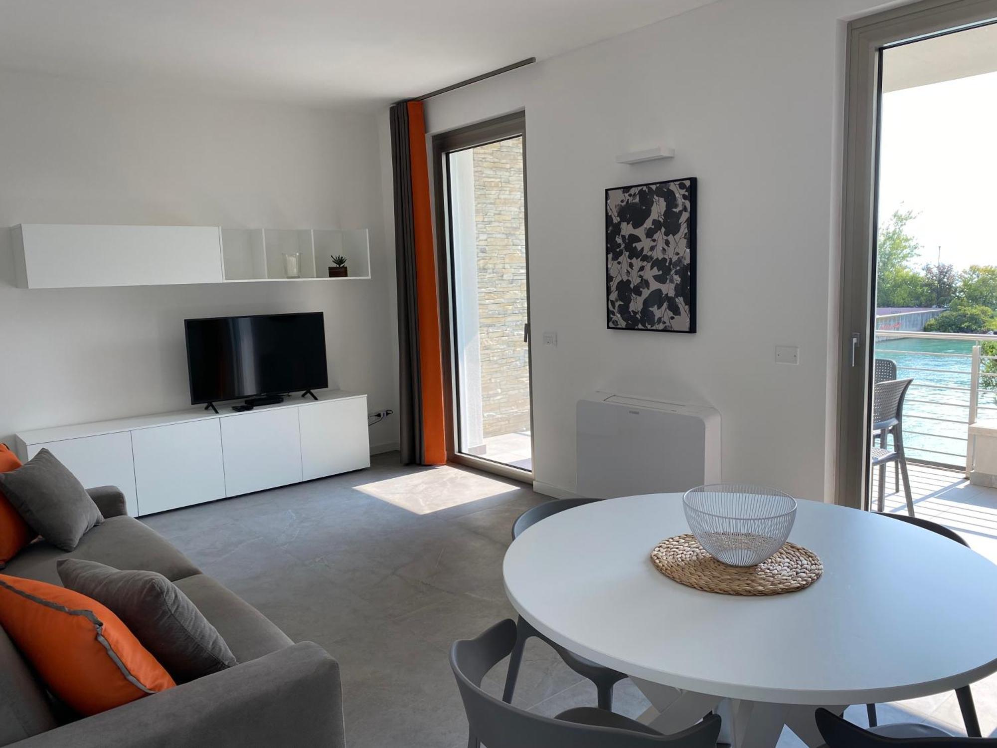 Sirmio Apartments - Darsena Stay Sirmione Exteriér fotografie