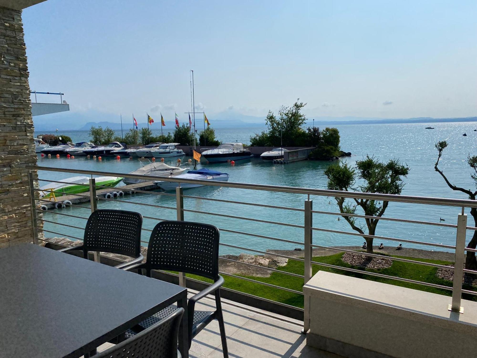 Sirmio Apartments - Darsena Stay Sirmione Exteriér fotografie